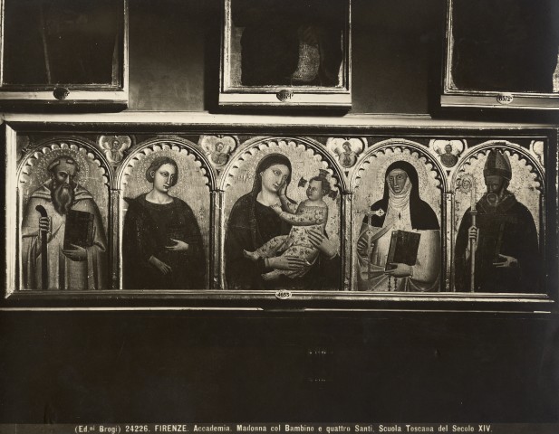 Brogi — Firenze. Accademia. Madonna col Bambino e quattro Santi. Scuola toscana del Secolo XIV. — insieme